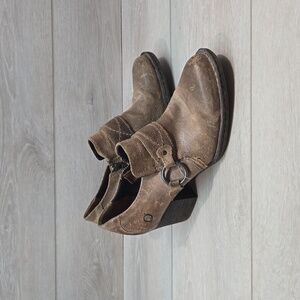 Born Women Ankle Leather Heels Boots shoes sz 8